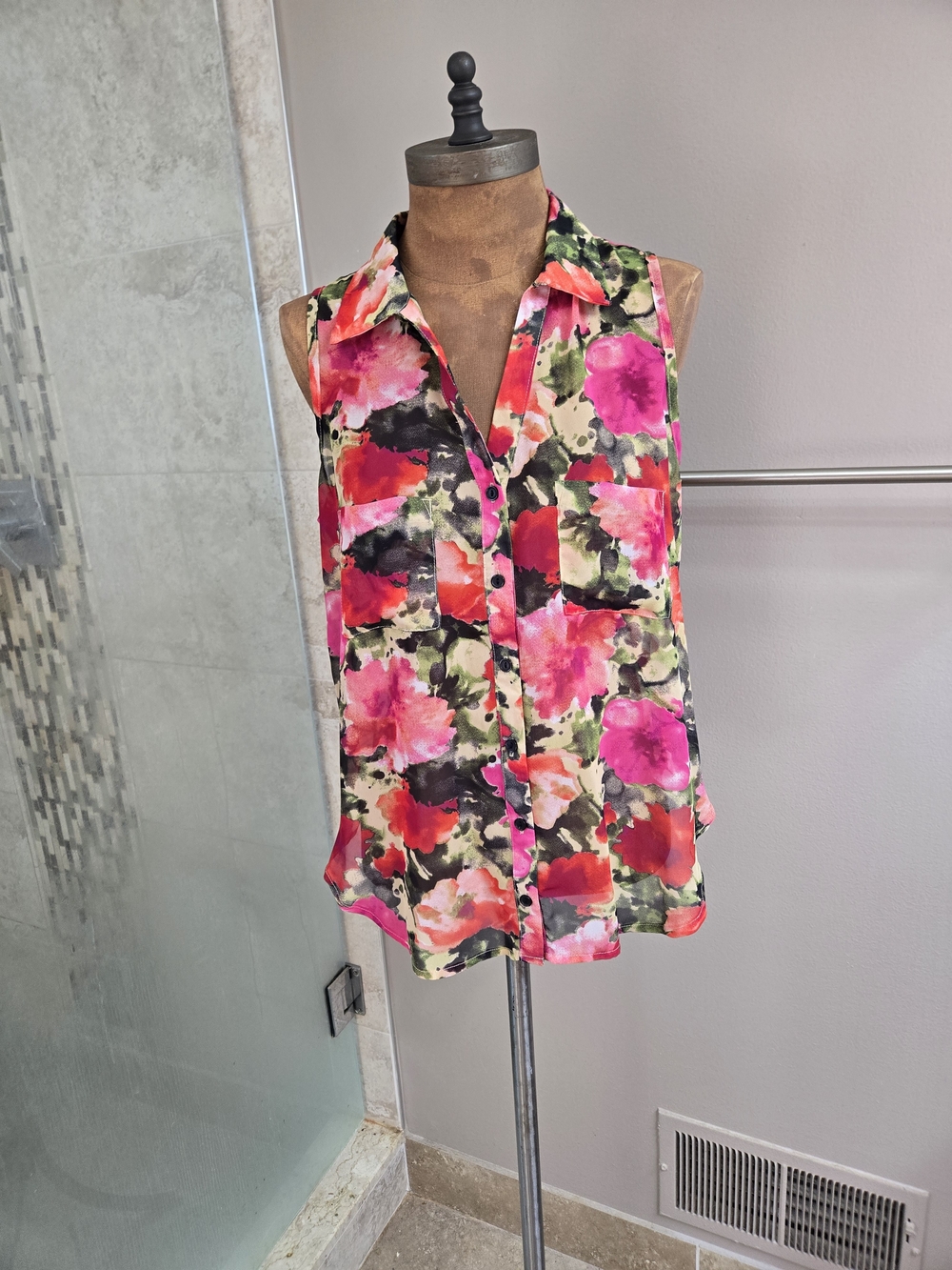 Wet Seal Floral Sleeveless Button-Front Top - Pink, Coral, Green, Black